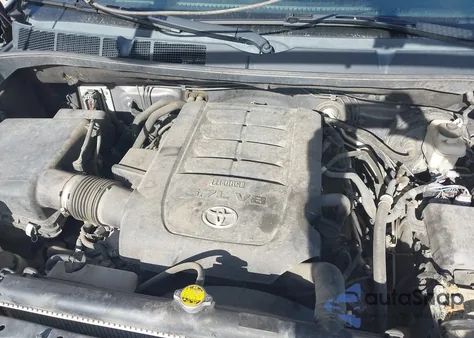 2013 Toyota Tundra Limited 5.7L V8 z USA, uszkodzony, nr VIN 5TFHY5F17DX271837